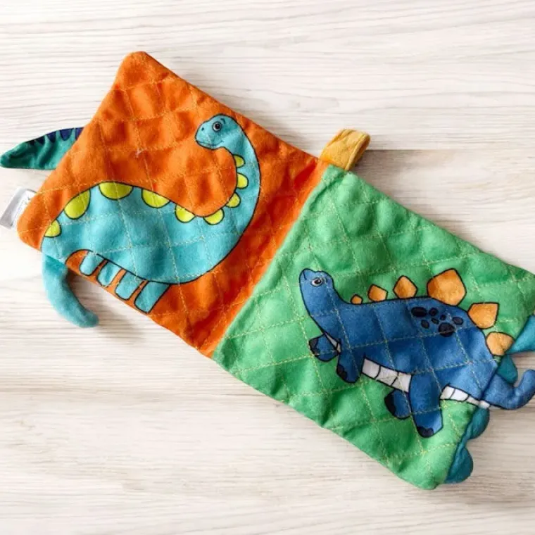 Aktivitetslegetøj Til Hunde|Snusemåtter/Slikkeplader^All For Paws AFP T-REX Dino bog | Med knitrelyd og piv